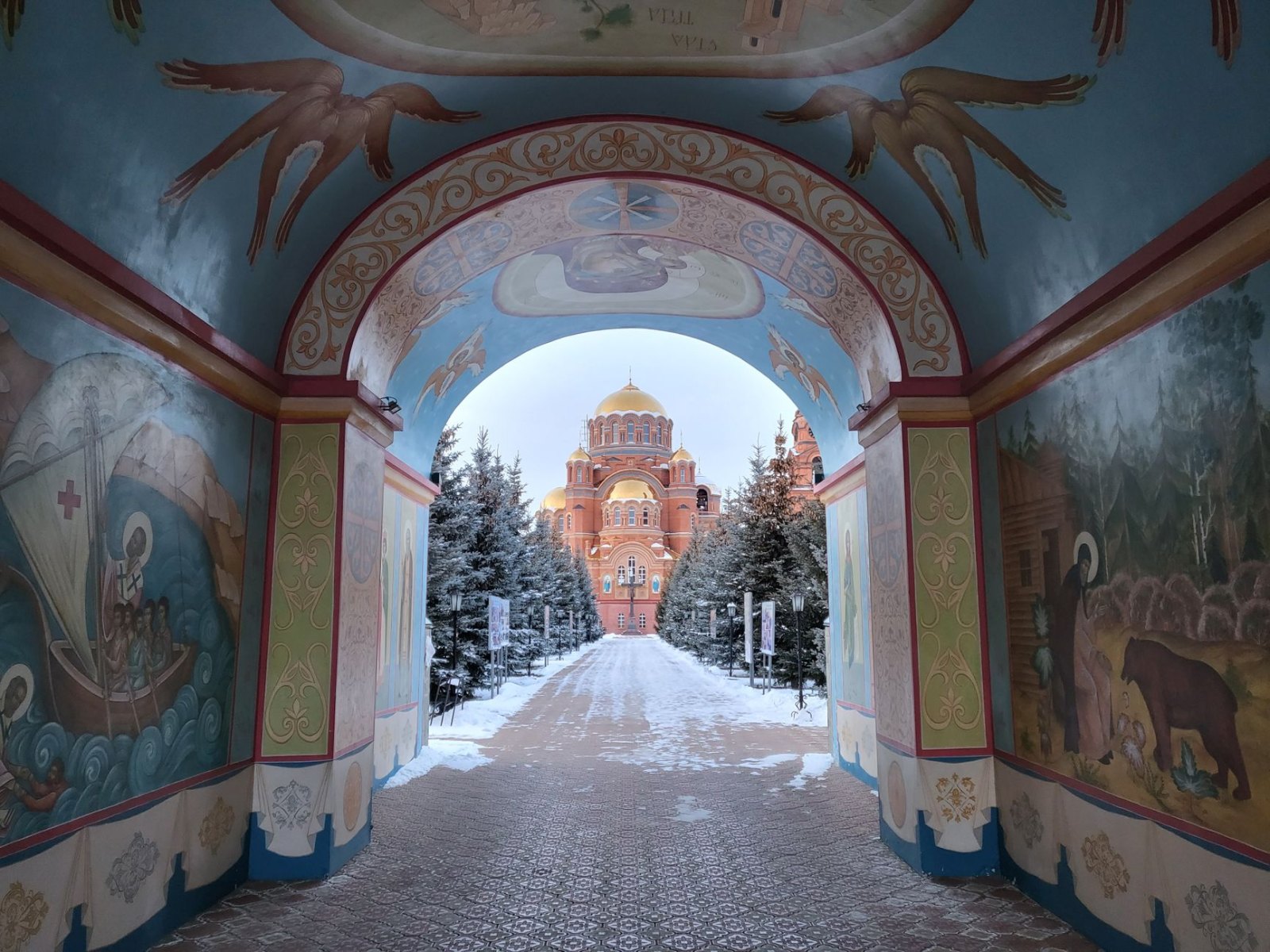 Мурал «Космос»